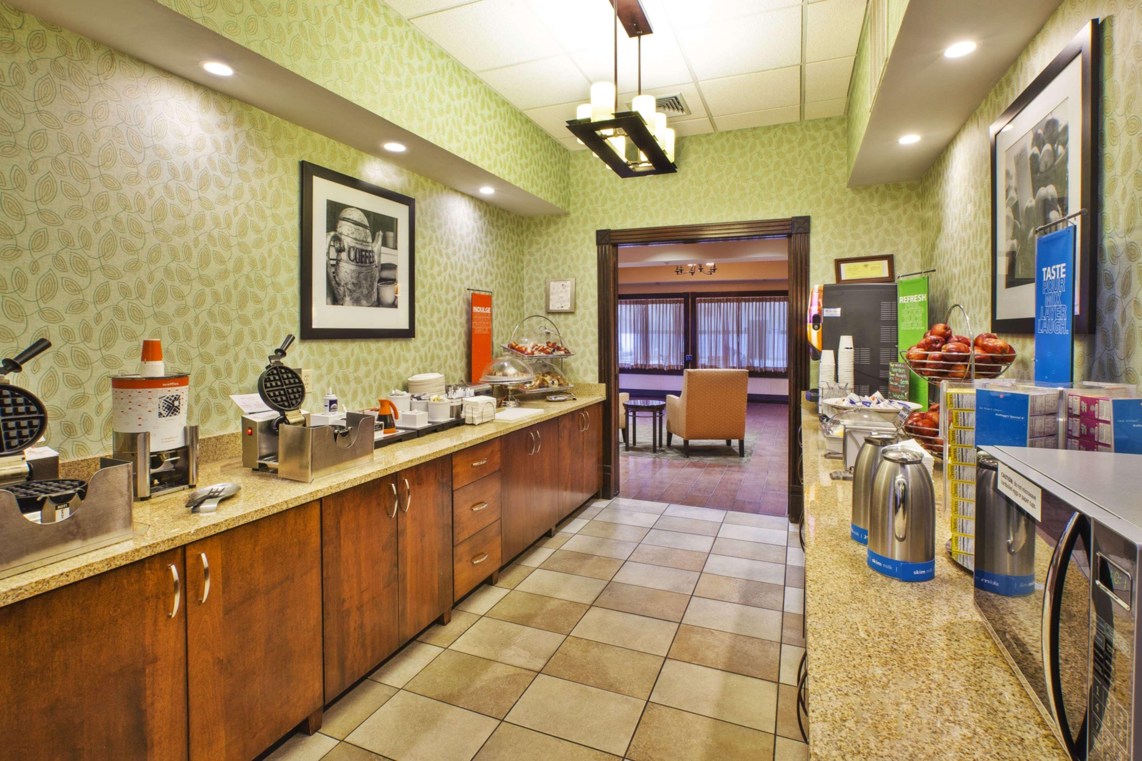 Hampton Inn גיילורד מראה חיצוני תמונה