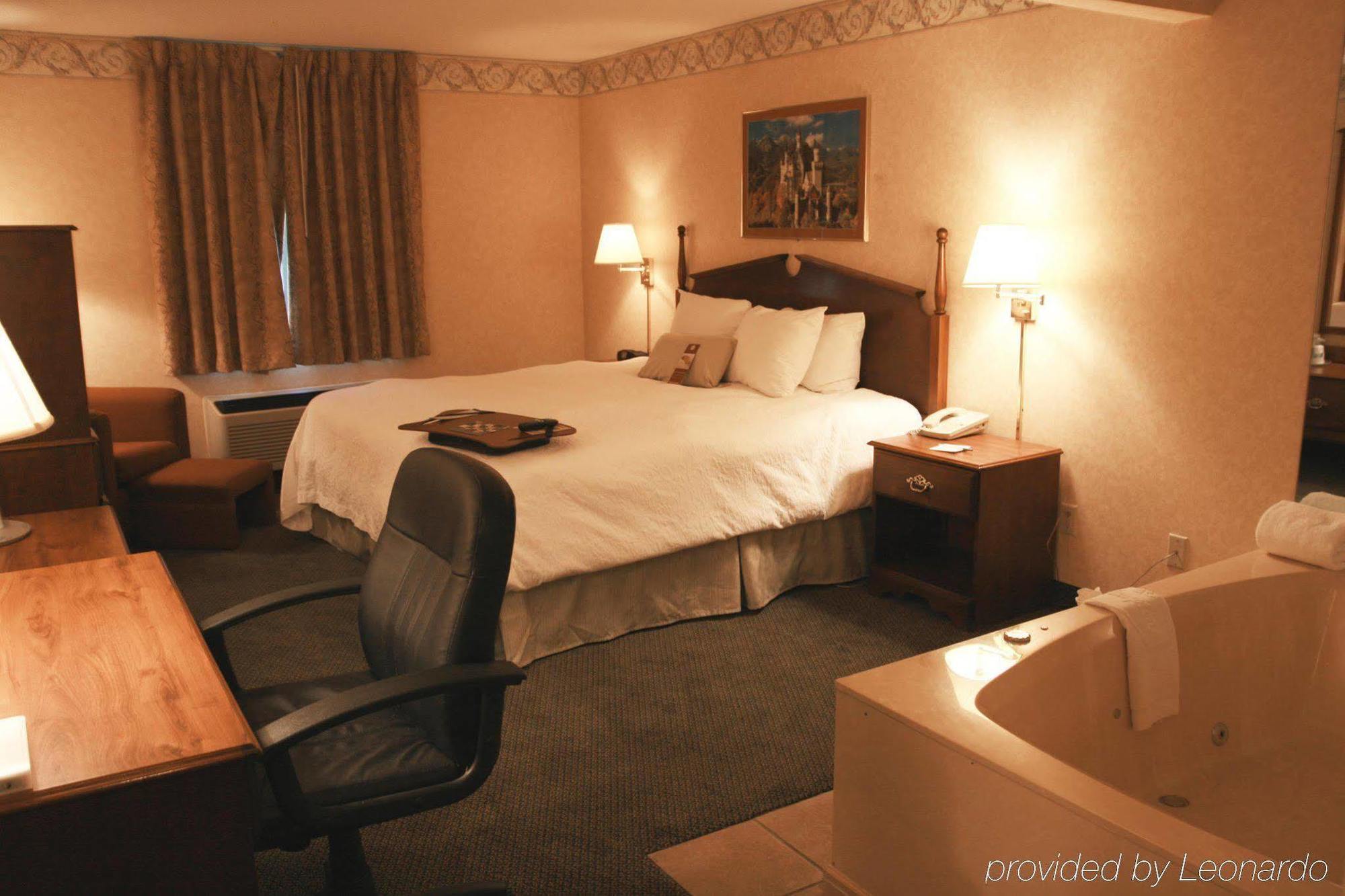 Hampton Inn גיילורד חדר תמונה